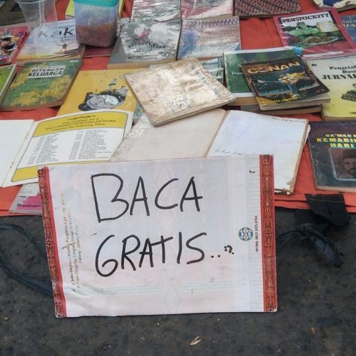 Perpustakaan jalanan Temanku Baik di Bekasi